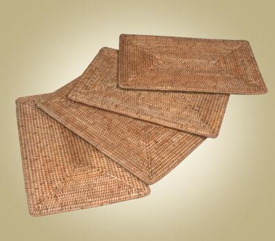 Ціновочние килимки абсолютно безпечні в процесі використання, оскільки проходять обробку водовідштовхувальними і антиковзаючими речовинами